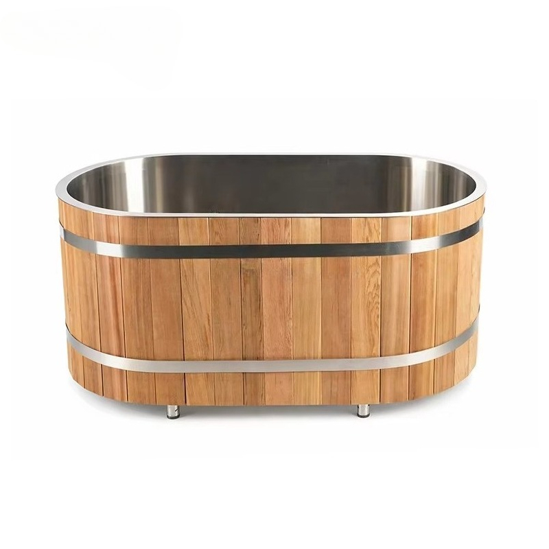 Spa And Wellness Hotel - Bañera de Inmersión en Frío de